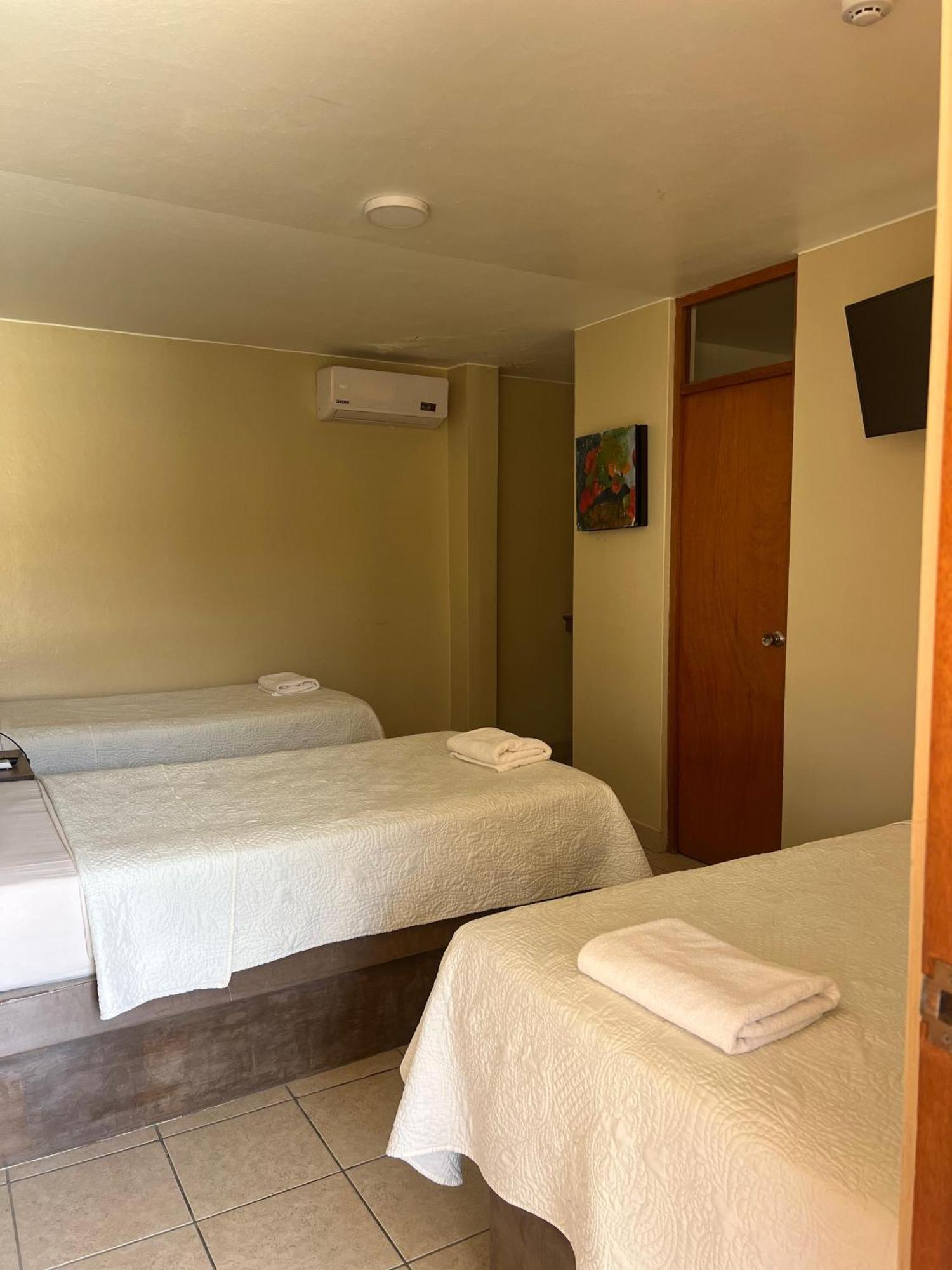 Hotel El Huacachinero Ica Luaran gambar